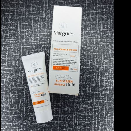 فلوئید ضد آفتاب بی رنگ مارگریت با SPF50 چرب و خشک