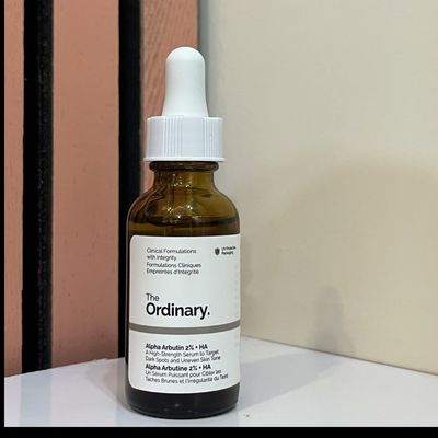 سرم آلفاآربوتین اوردینری وستا دارو سلامت