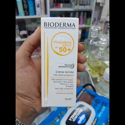 ضد آفتاب بی رنگ فتودرم اسپات +spf50 حجم 30 میل