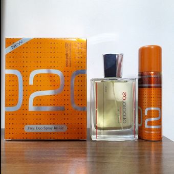 ادکلن یونیسکس اسنتریک مولکول 02 با اسپری فراگرنس ورد (Fragrance World Molecule 02) 100 میل