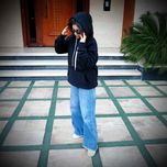 هودی مشکی دخترانه | استایل مینیمال و ترند روز