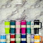 ماگ استندلی در رنگهای مختلف مدل QUENCHER H20