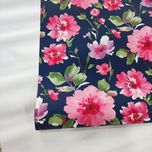 کاغذ دیواری گلدار آبرنگی زمینه سرمه ای کد 1006