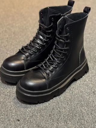 بوت چرم وارداتی