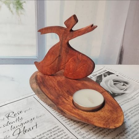 جا شمعی چوبی مدل رقص سما