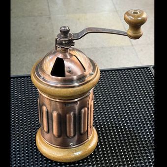 آسیاب دستی استوانه‌ای