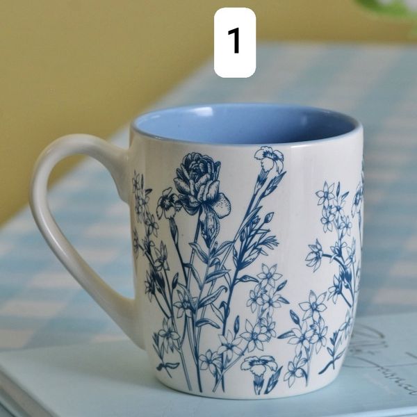 ماگ طرح گل آبی