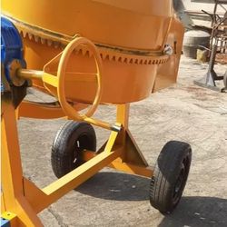 بتونیر 400 لیتری دنده کمر 2 چرخ، موتور 3 اسب تکفاز