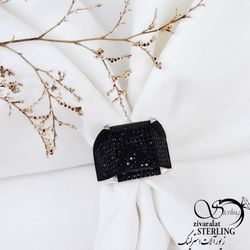 انگشتر نقره925 عیار نگین اونیکس ریز کد 11687