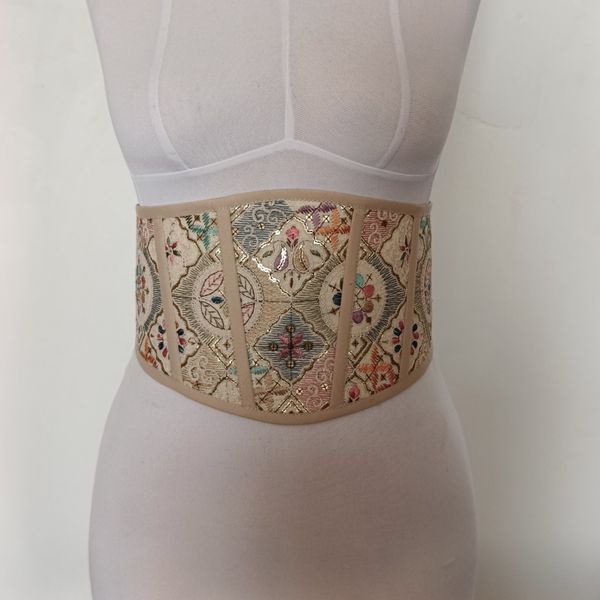 کمربند نئو بوهمین