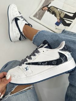 نایک ترویس ال وی 2264