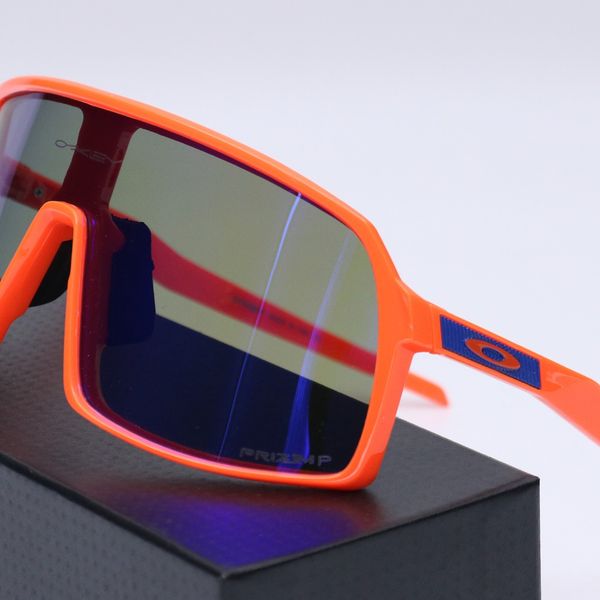 عینک از برند OAKLEY کد 181451