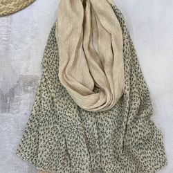 شال برشکا پارچه سی اسکارف بسته  بندی 8 عددی کد4