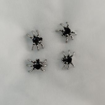 پیرسینگ زنانه black spider