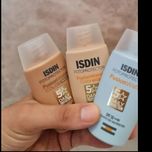 ضد آفتاب ایزدین مدل فیوژن واتر مجیک رنگ لایت ISDIN FusionWater Magic Light SPF50