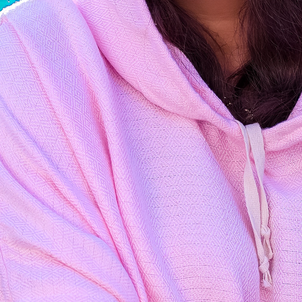 پانچو (حوله ساحلی) با رنگ بندی صورتی روشن - شماره 108/01