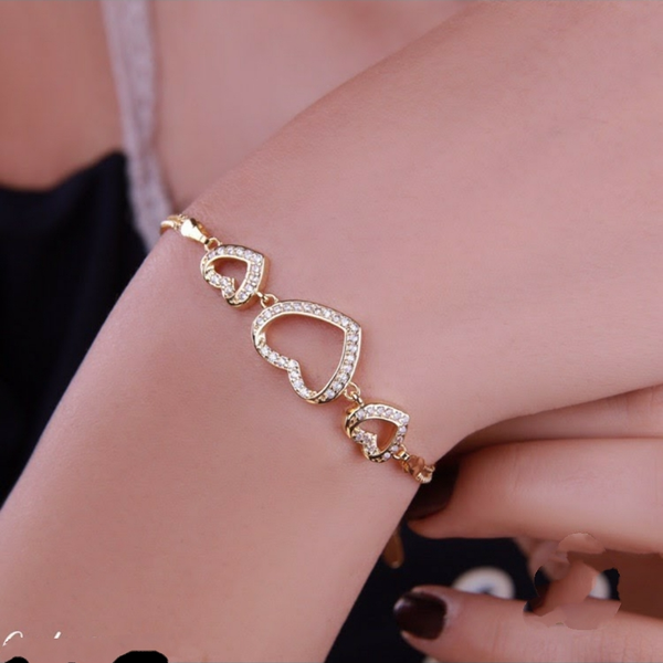 دستبند شیک طرح قلب رنگ ثابت