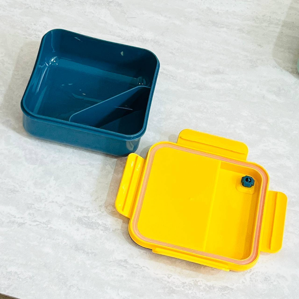 ظرف غذا مربع ساده یاکادا