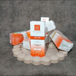 ضد آفتاب رنگی spf60 مناسب پوست نرمال و خشک