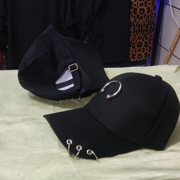 کلاه دخترانه پیرسینگی شیک