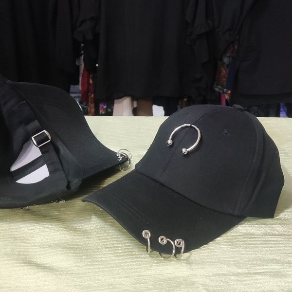 کلاه دخترانه پیرسینگی شیک