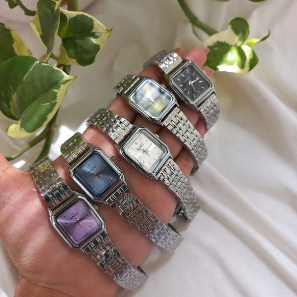 ساعت نایدو صفحه مستطیل