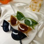 عینک گربه ای