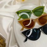 عینک گربه ای