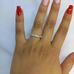 انگشتر پر‌نگین