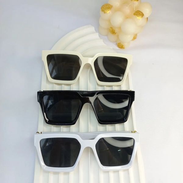 عینک فریم مربع بزرگ