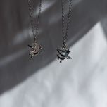 گردنبند ماه هلوگرامی