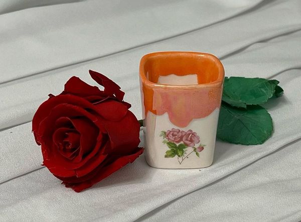 شات اسپرسو خوری گل سرخی طرح شره ای 

#شات 
#سرامیک
#گلسرخی