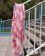 حوله حمام دستباف ریسما با طراحی سفارشی در دو رنگبندی آبی و قرمز - شماره 65/01