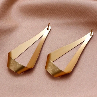 گوشواره جئومتریک طرح اشک بزرگ B0006