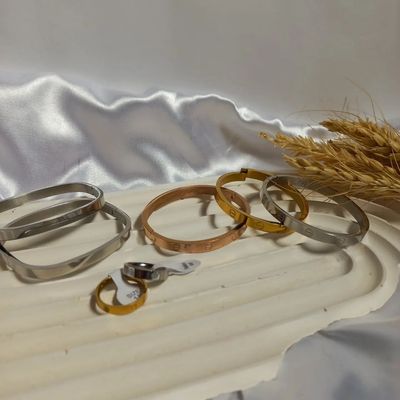 کلکسیون کارتیر و ایینه ای