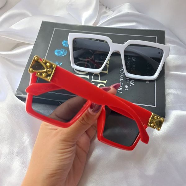 عینک پولداری