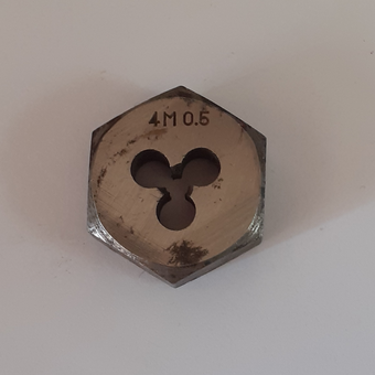 حدیده M4 4 * 0.5 mm در گام 0.5 میلیمتر  GOLIACH DIE NUT HSS