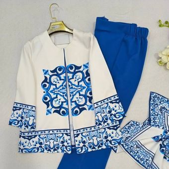 ست کت و شلوار و اسکارف گیتی مازراتی  کد 218