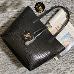 کیف دستی LV