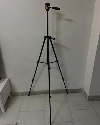 سه پایه ونگارد مدل Vanguard VK 203 AP کاملا سالم اصلی ارتفاع