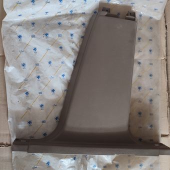 قاب ستون وسط پایین پژو کرم راست ایساکو