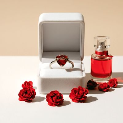 انگشتر سوارسکی نقره ای طرح قلب قرمز فری سایز