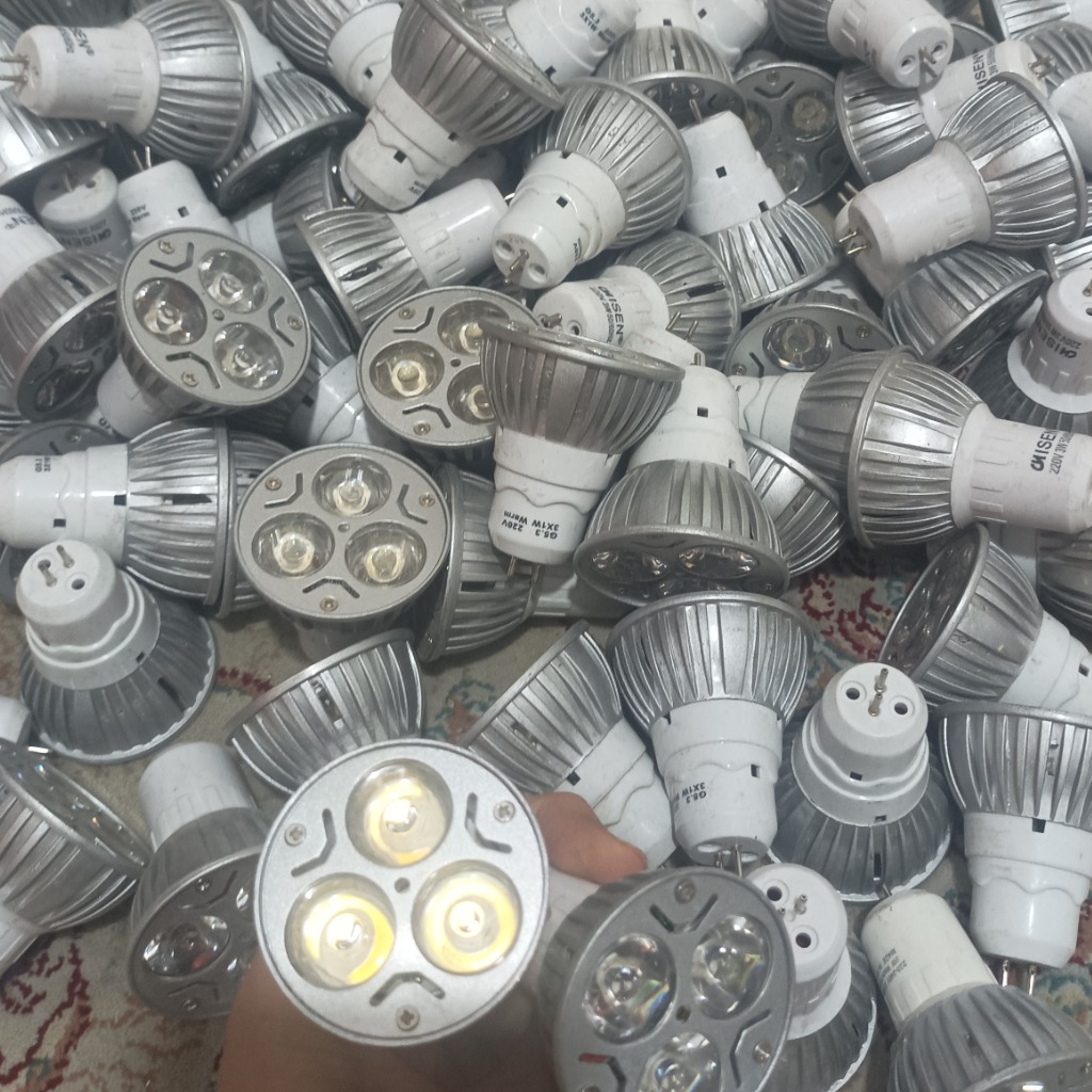 لامپ هالوژن آفتابی3وات نو بدون کارتن