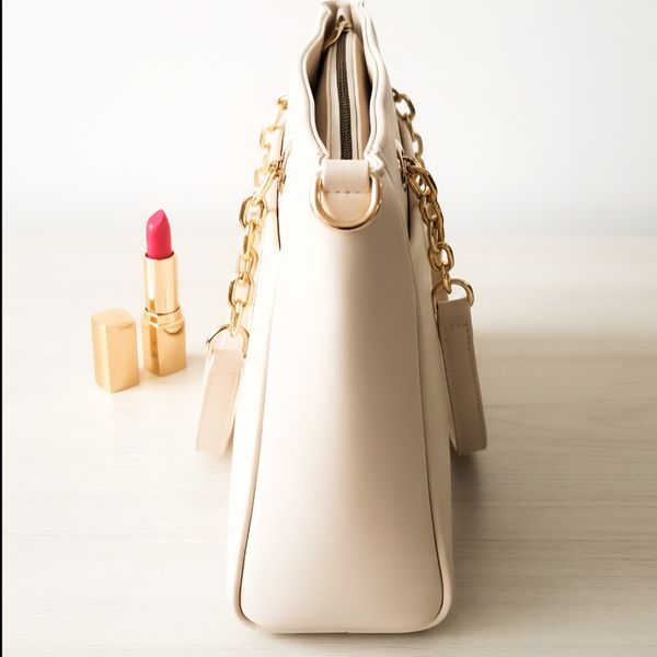 کیف دوشی مایا