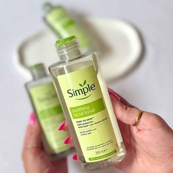 تونر آرامش بخش صورت سیمپل مدل Soothing Facial Toner