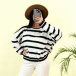 پلیور بافت راه راه زنانه یقه گرد (در دو رنگ سفید مشکی و زرشکی)