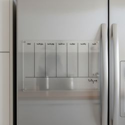 وایت‌برد شیشه‌ای داچوب مدل برنامه ریزی آهنربایی کد 15 سایز 30x20 سانتی‌متر