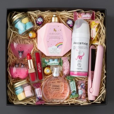 باکس کادو لاکچری دخترانه | آرایشی + ادکلن