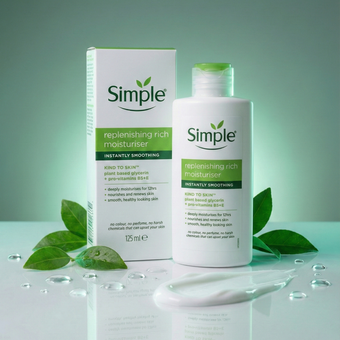 کرم/لوسیون مرطوب‌کننده ریچ سیمپل (Simple Kind To Skin Replenishing Rich Moisturiser) حجم 125 میل