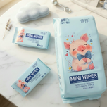 دستمال مرطوب مینی QIAN HUI مدل Mini Wet Wipes طرح خوک کیوت